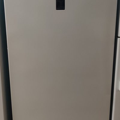 Midea 17.0 Cu Ft Upright Convertible Freezer